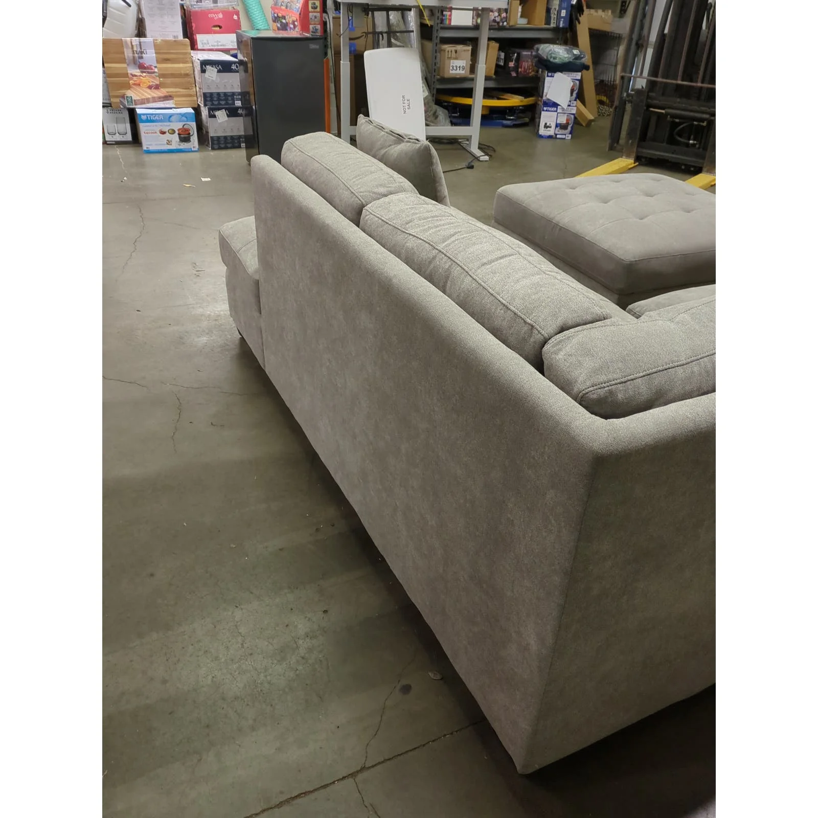 Costco - Thomasville Miles Fabric Sectional with Storage Ottoman - Retail $1399 - Image 8