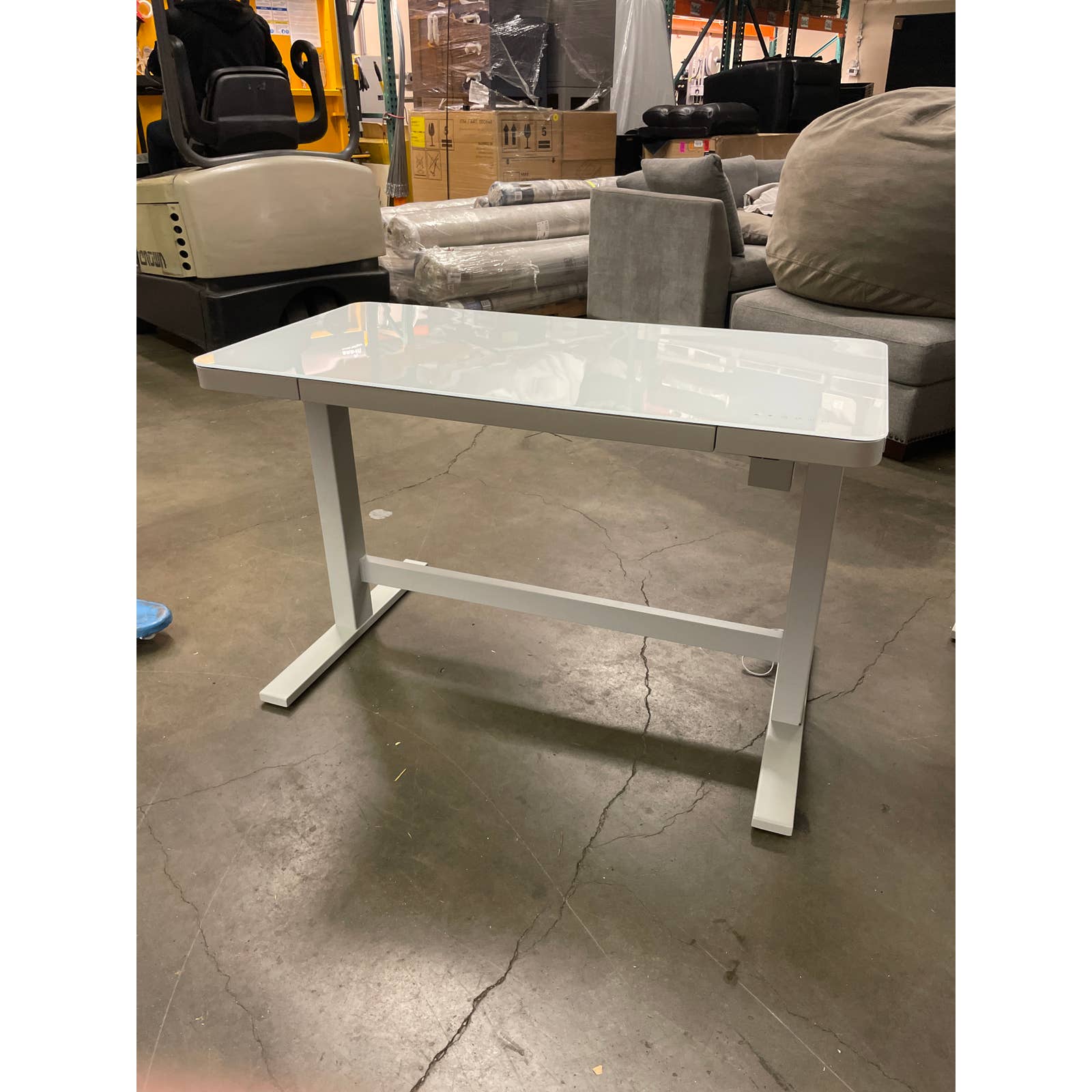 Tresanti Geller 47” Adjustable Height Desk - Image 4