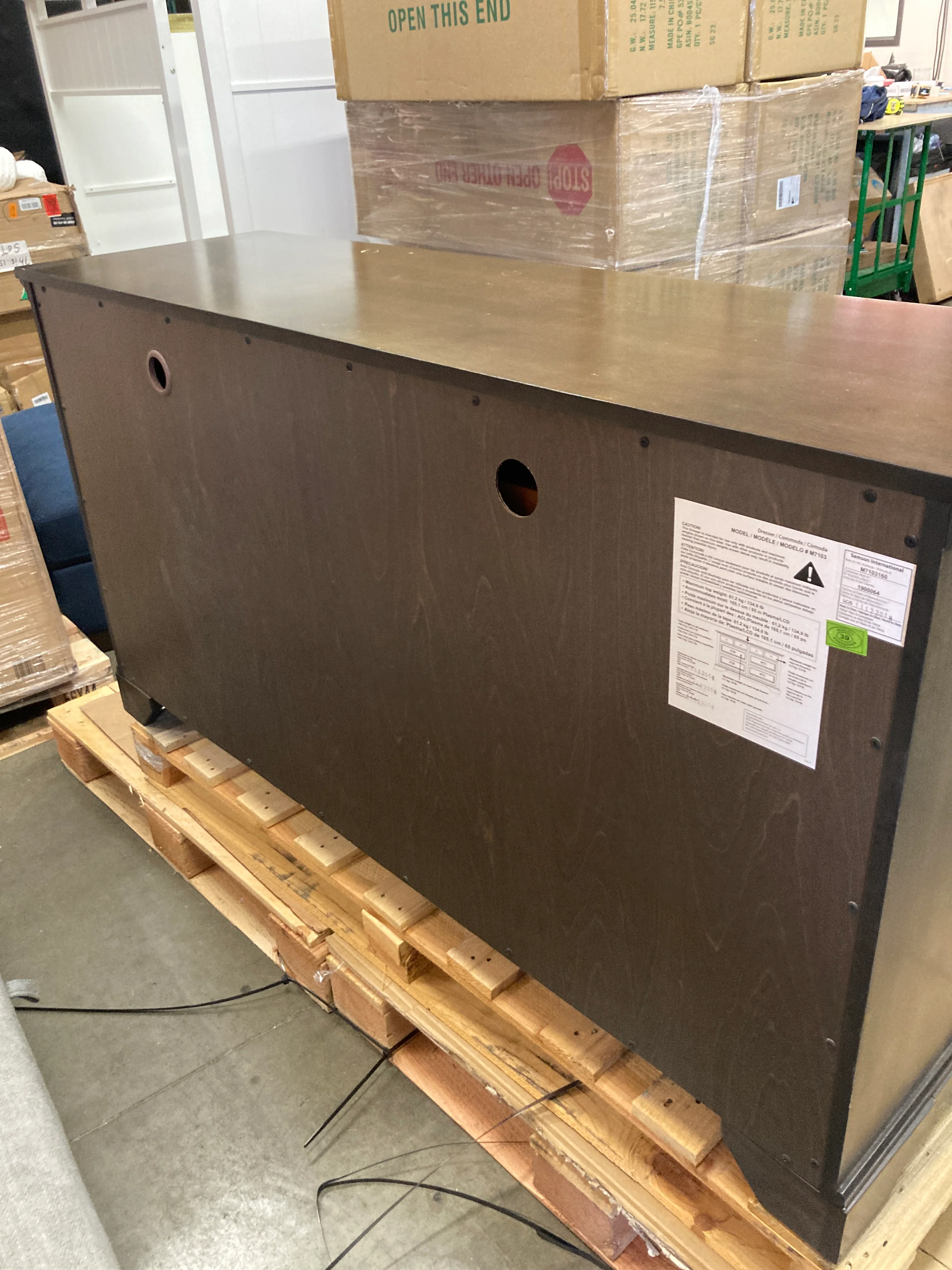 Costco - Universal Broadmoor Dresser - Retail $399 - Image 4