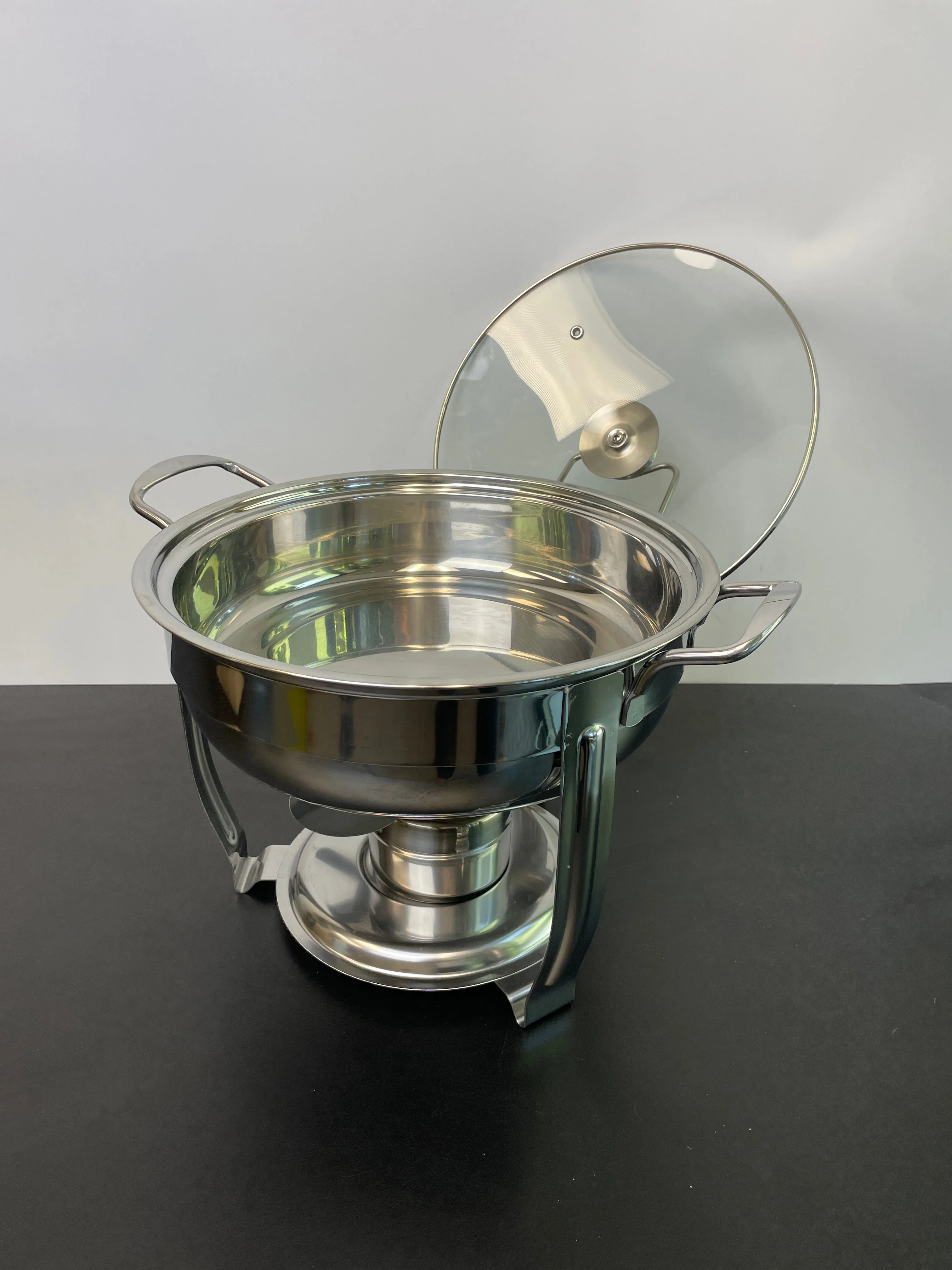 Denmark Round Chafing Dish, 4 Quart, Stainless Steel, 7-Piece - Image 4