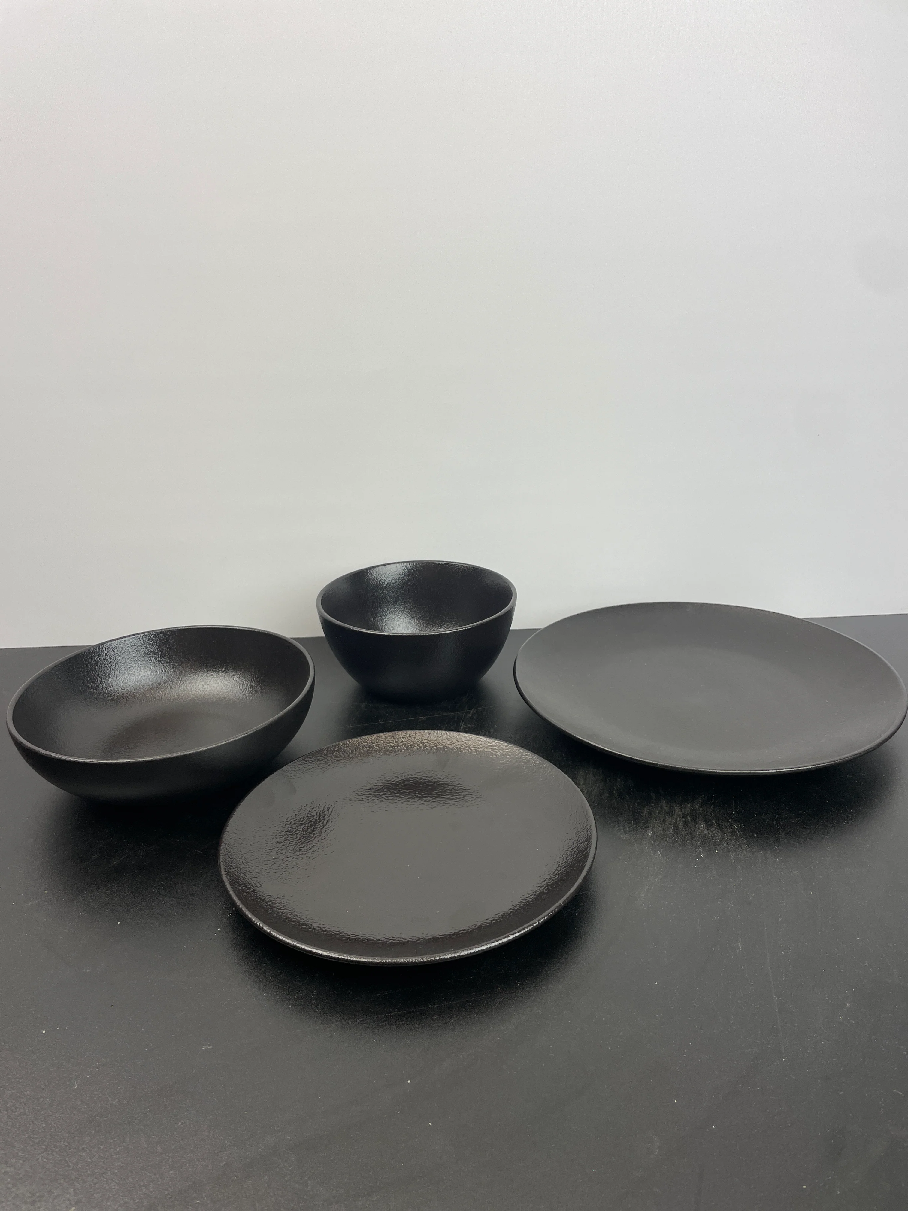 NEW - Over & Back Stonewear Dinnerwear 16 Piece Set - Image 2
