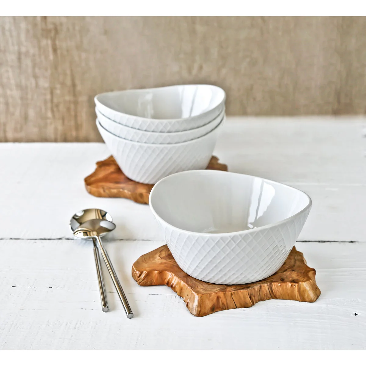 Over & Back 4-piece Porcelain Serving Bowl Set - Image 3