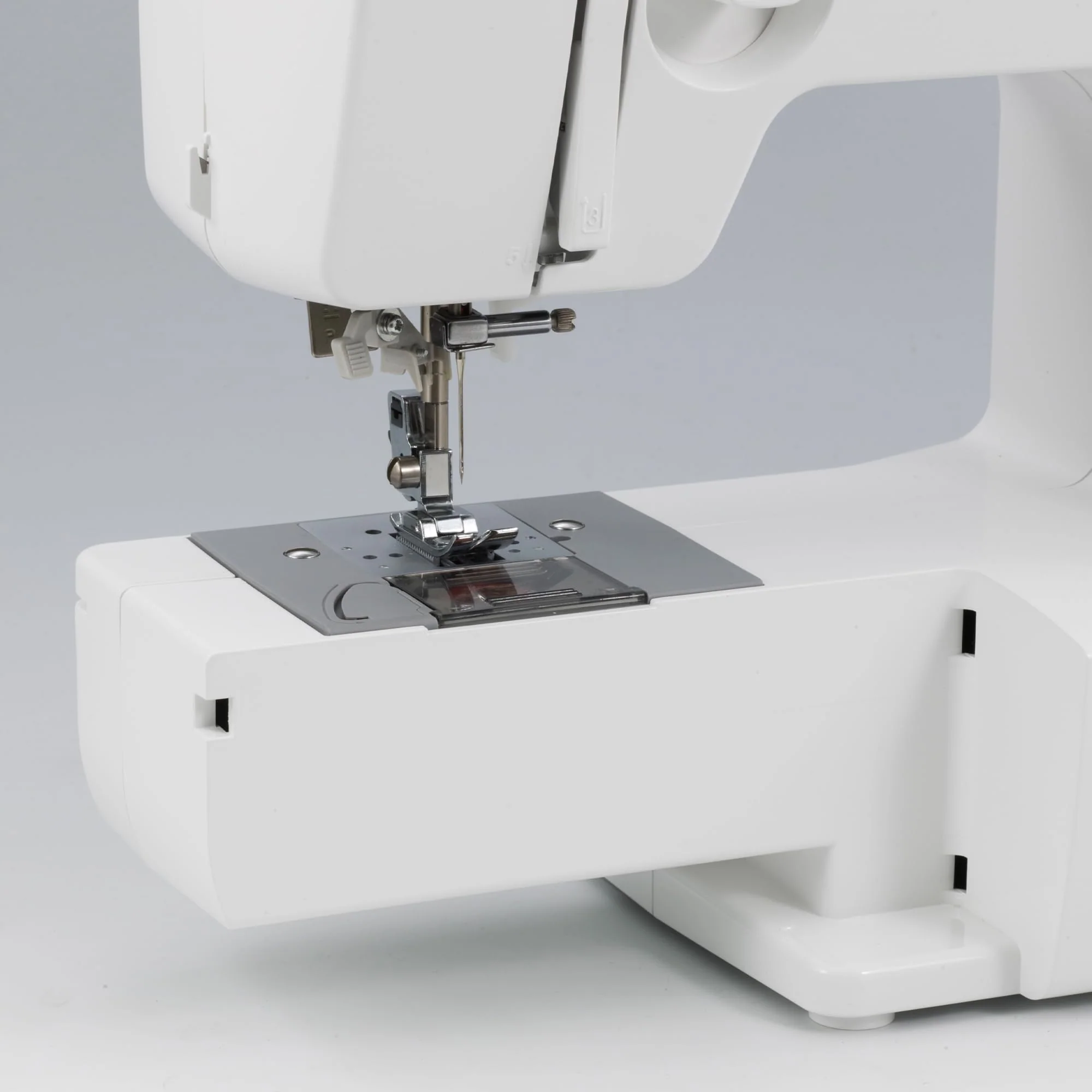 Brother XM3700 Sewing Machine, 37 Built-in Stitches, 5 Included Sewing Feet - Image 5