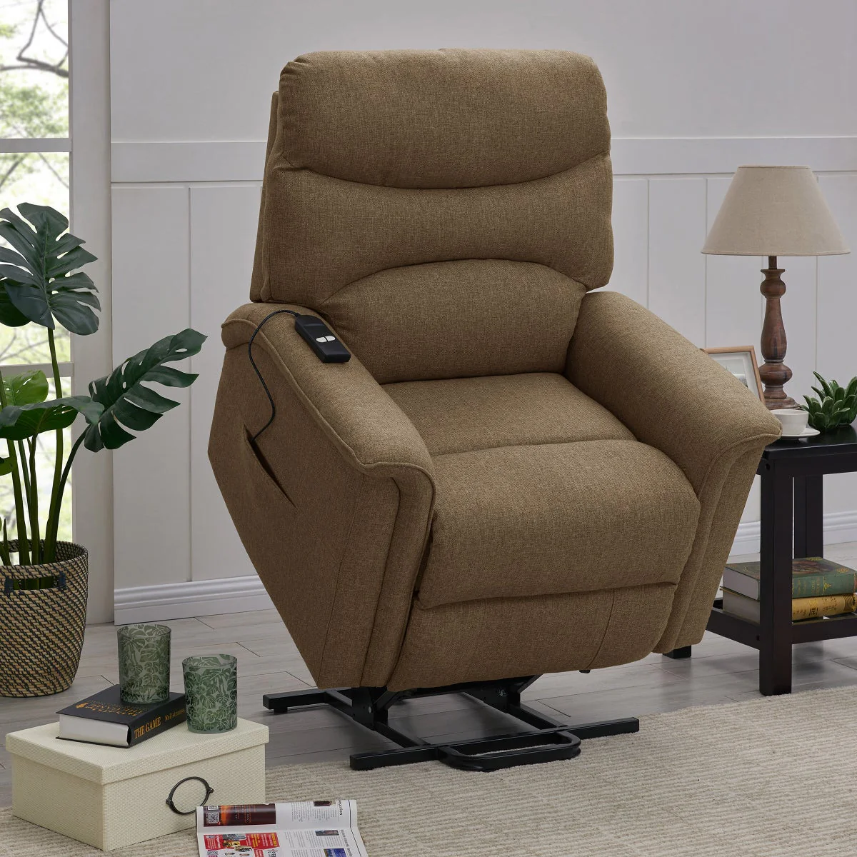 Thomas Fabric Lift Chair