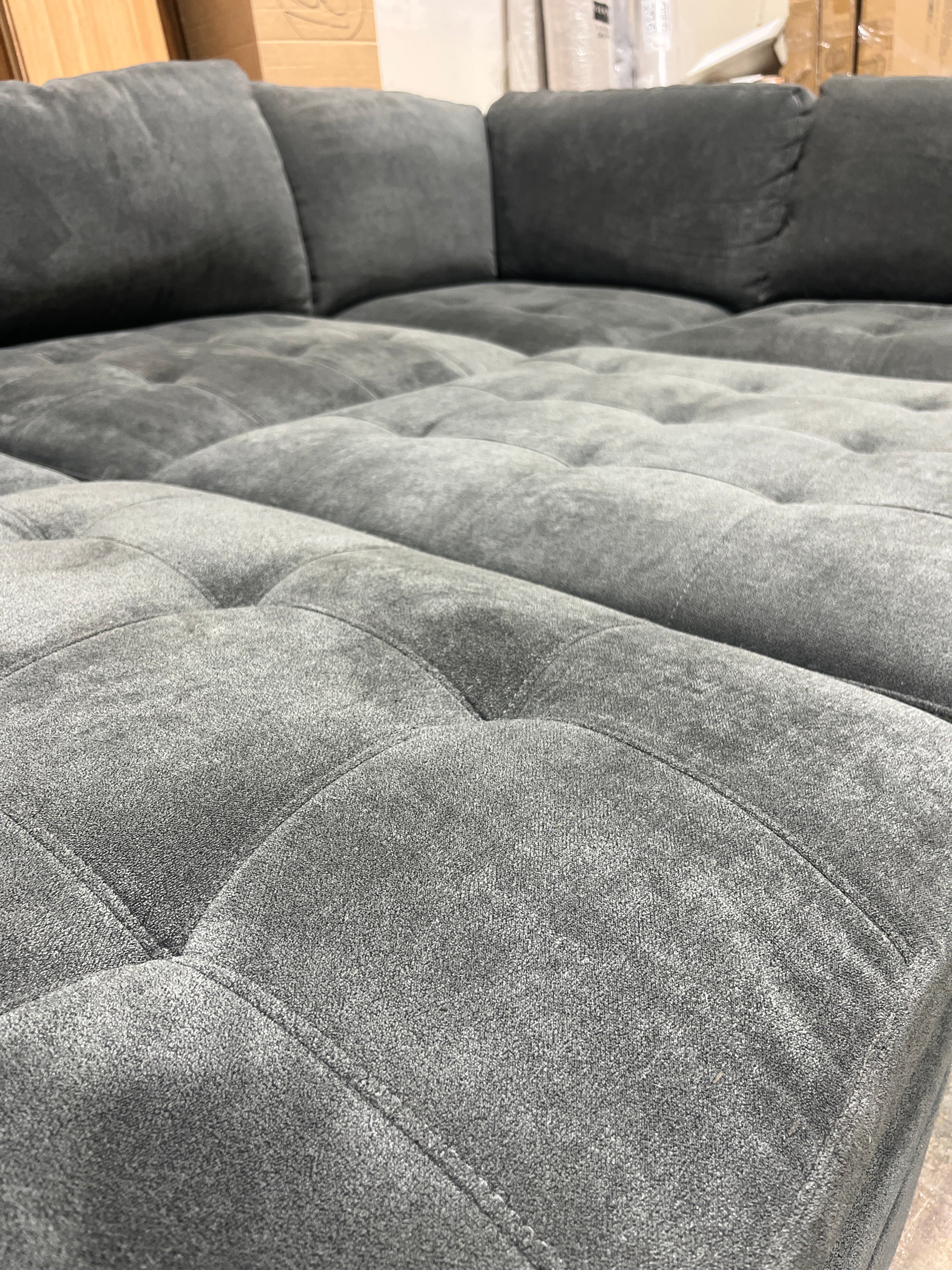 Thomasville Tisdale Fabric Sectional with Storage Ottoman - Image 4