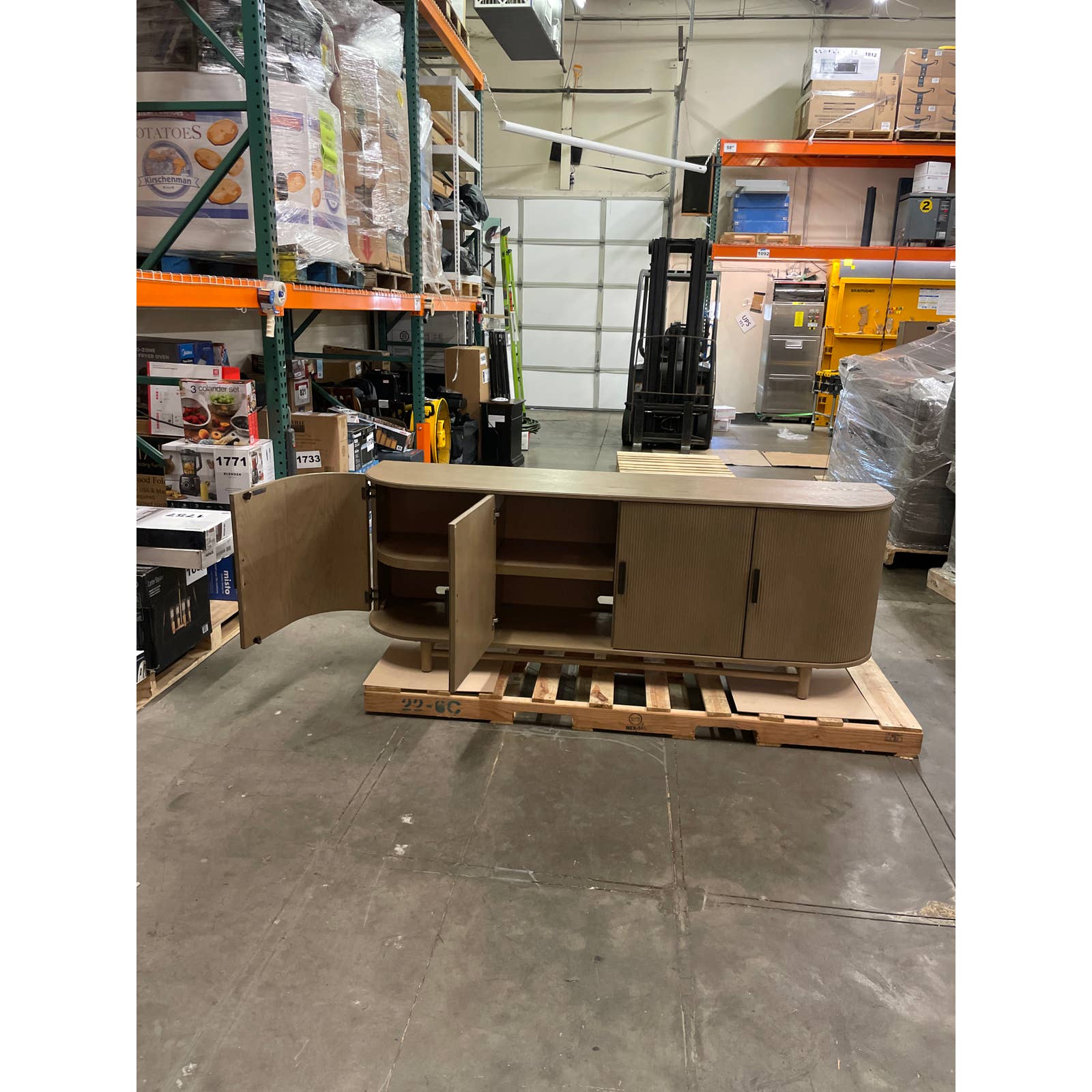 Like NEW - Costco - Valentina 80" Console - Retail $649 - Image 4