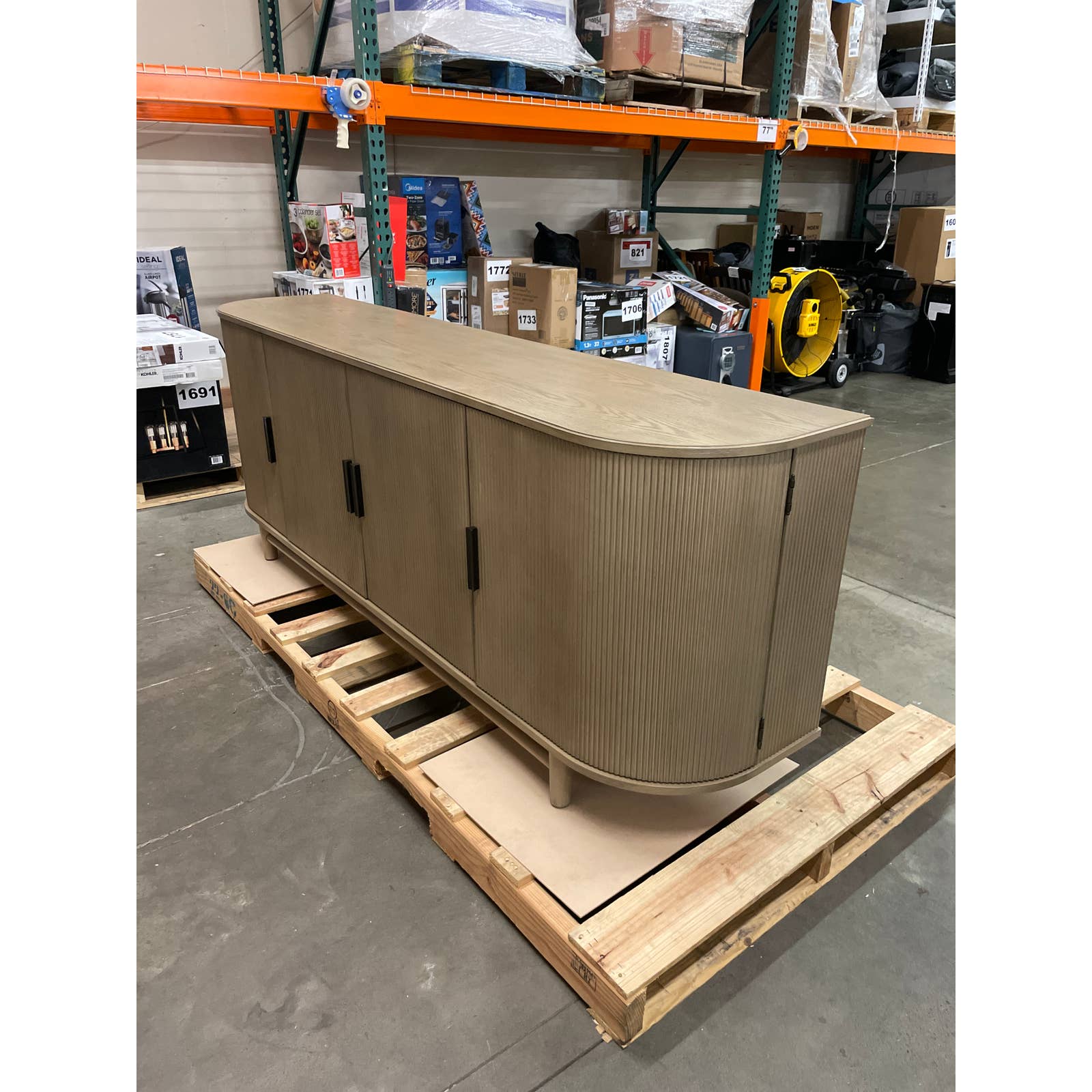 Like NEW - Costco - Valentina 80" Console - Retail $649 - Image 6