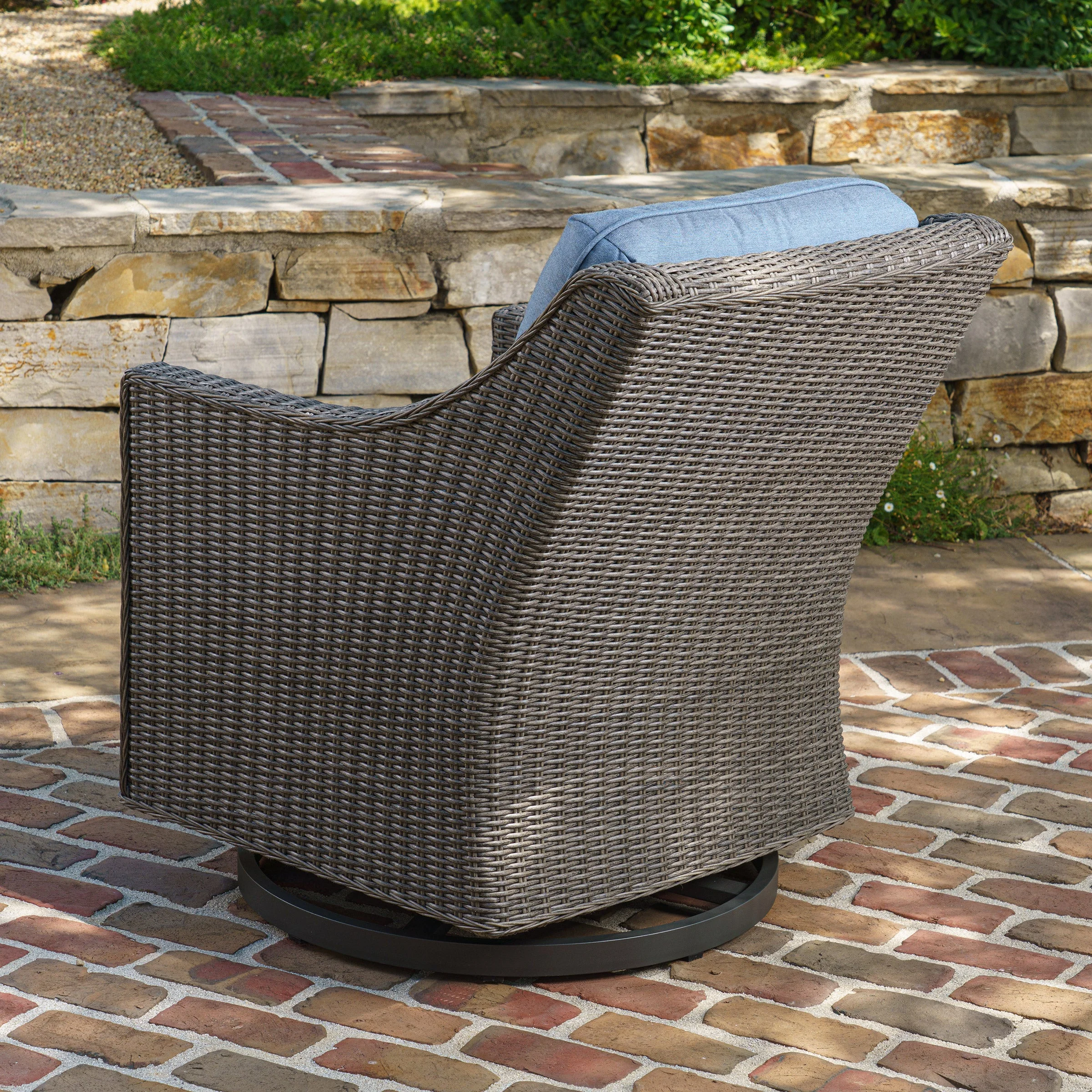 Sunvilla Malibu 3 Piece Woven Seating Set - Image 2