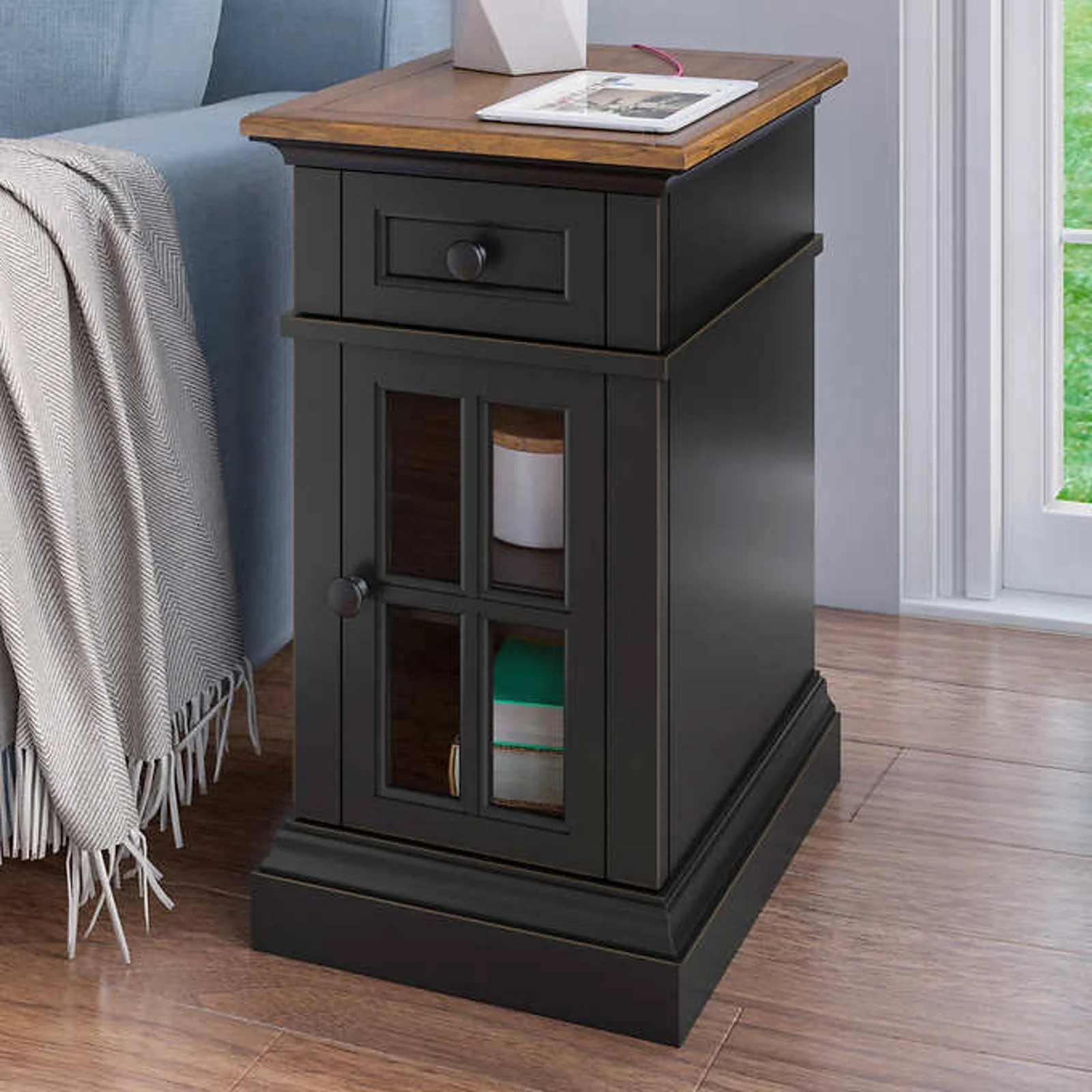 NEW - Costco - Tresanti Nathaniel Chairside Table with Power - Retail $139 - Image 4