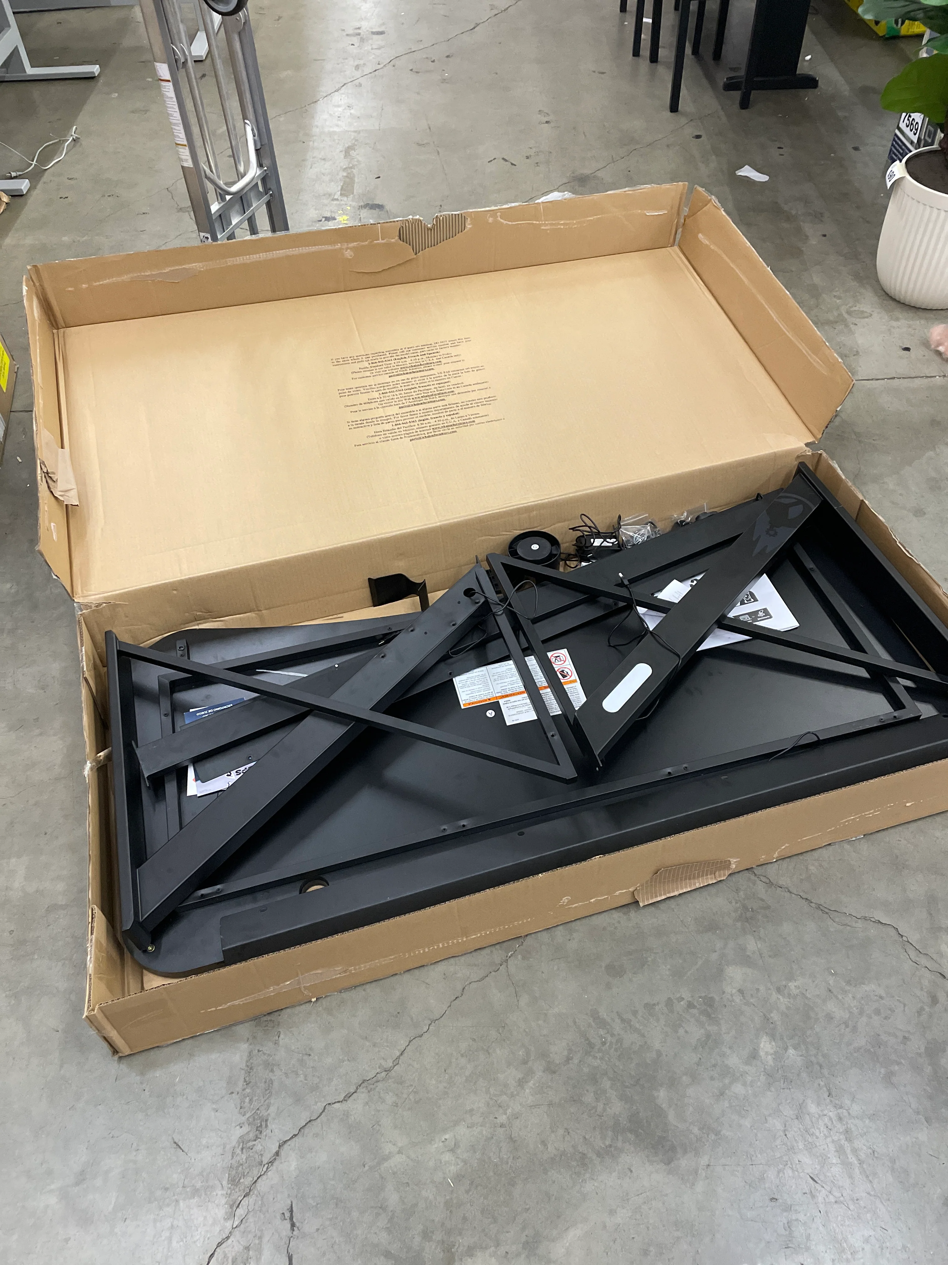 DPS Radius 60” Gaming Desk - Retail $349 - Image 8