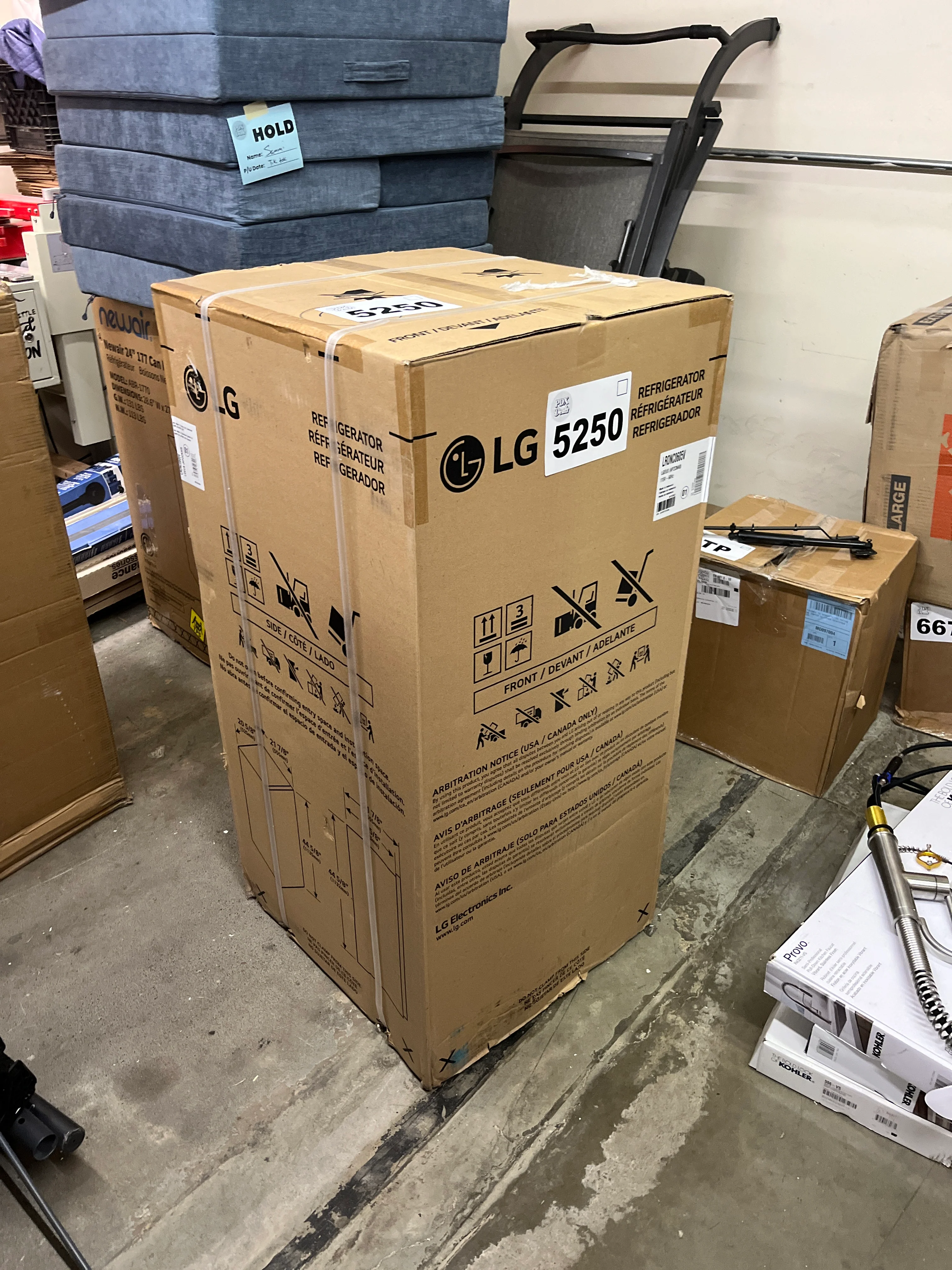 NEW - LG 6.0 cu. ft. Single Door Refrigerator with Inverter Compressor and Pocket Handle in Platinum Silver - Retail $399 - Image 3