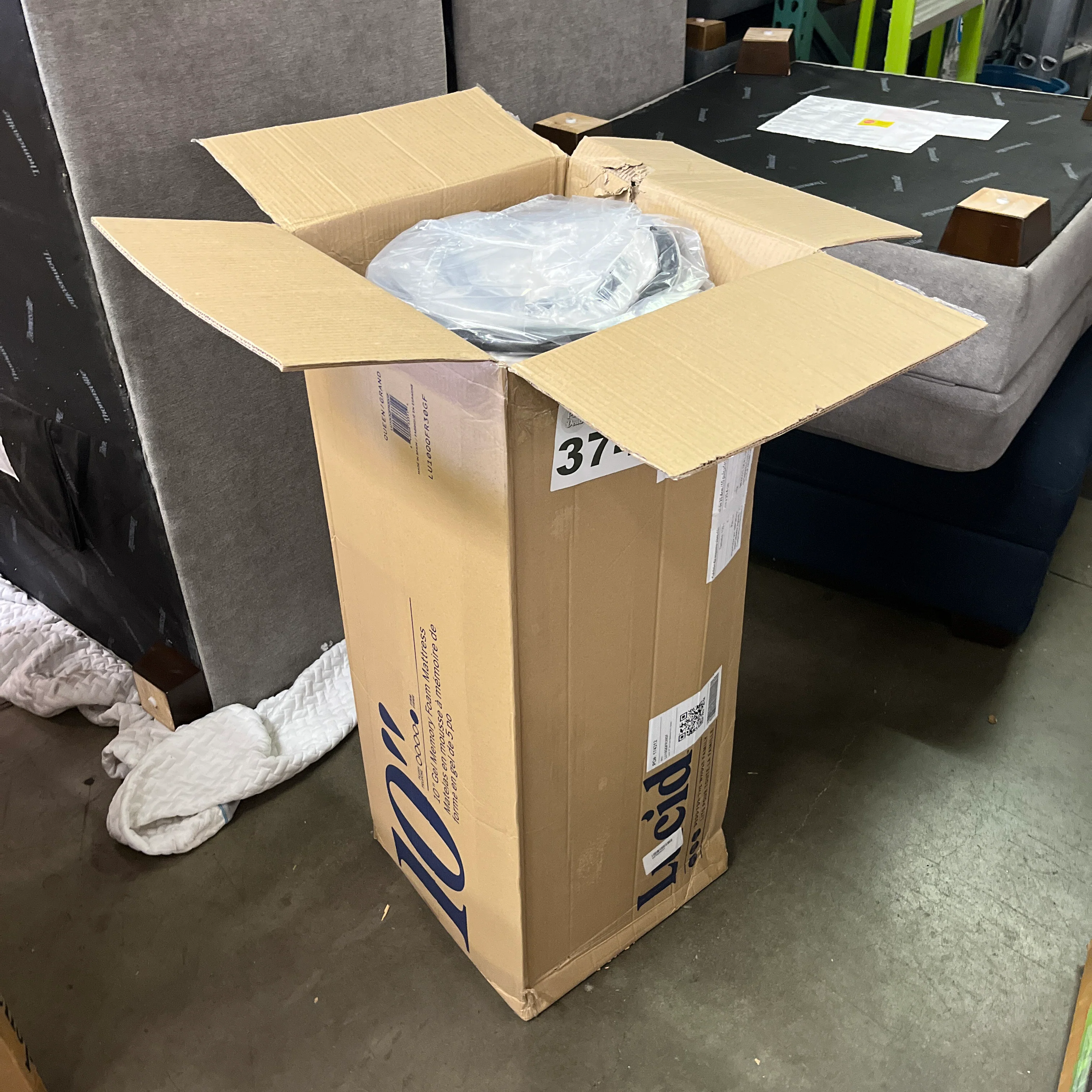 NEW - LUCID QUEEN 10 Inch Memory Foam Mattress - Firm Feel - Bamboo Charcoal and Gel Infusion - Hypoallergenic - Bed in a Box - Temperature Regulating - Pressure Relief - Breathable - Retail $349 - Image 5