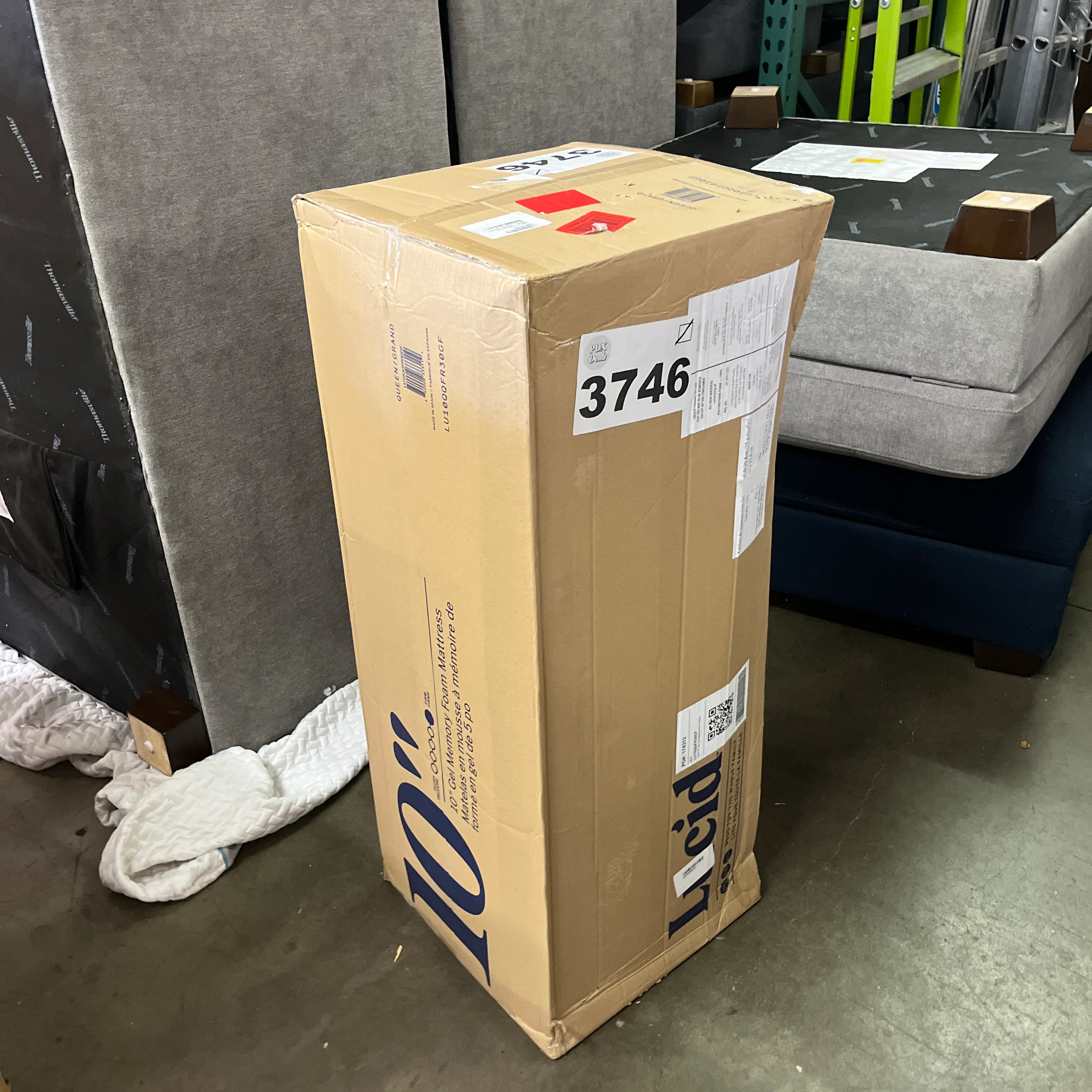 NEW - LUCID QUEEN 10 Inch Memory Foam Mattress - Firm Feel - Bamboo Charcoal and Gel Infusion - Hypoallergenic - Bed in a Box - Temperature Regulating - Pressure Relief - Breathable - Retail $349 - Image 6