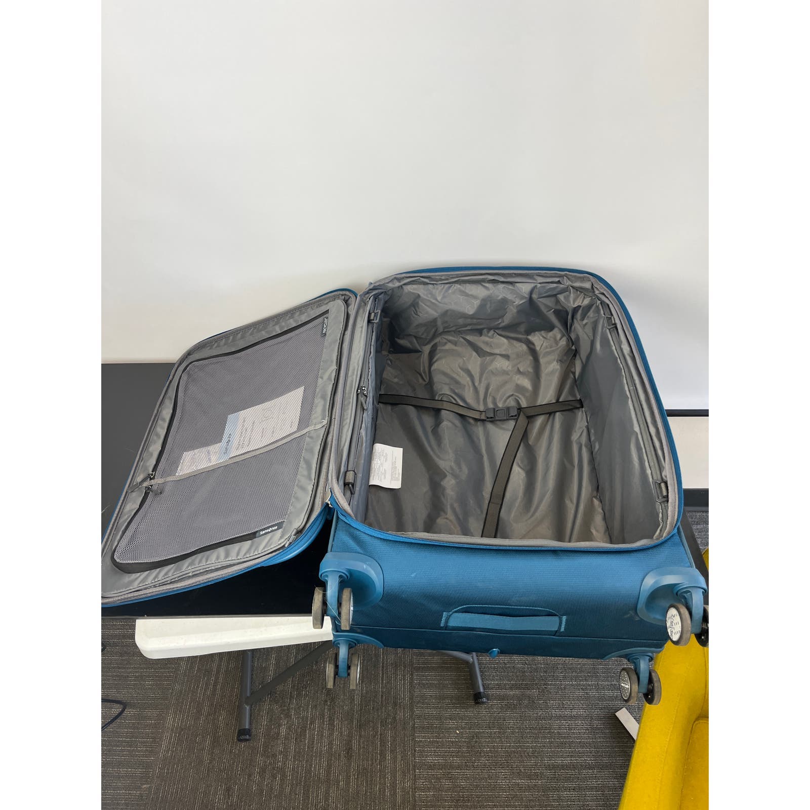 NEW - Samsonite Cerulean Renew 2-piece Softside Set - Retail $199 - Image 6