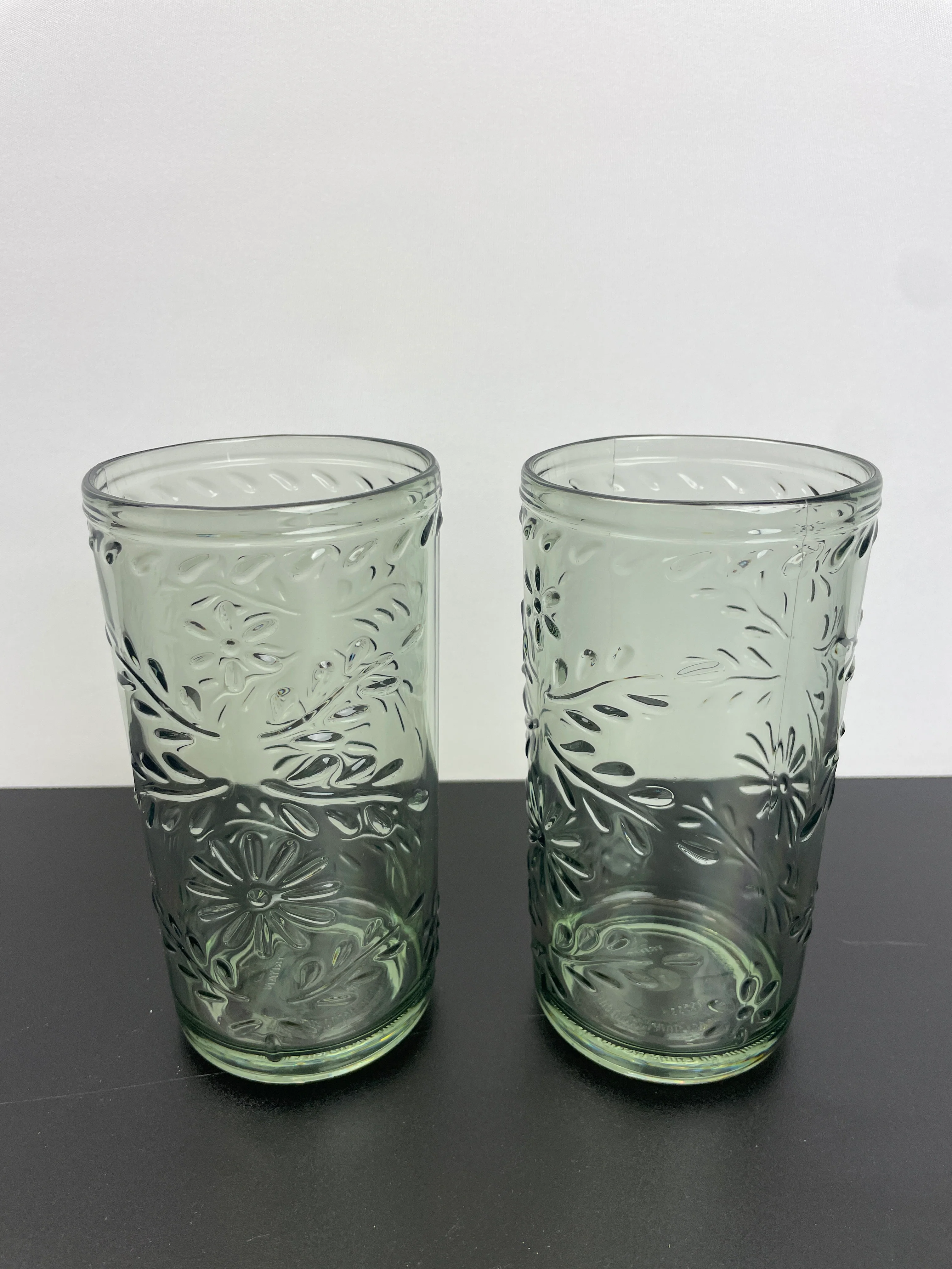 NEW - Tritan 8-piece Tumbler Set - Retail $16 - Image 4