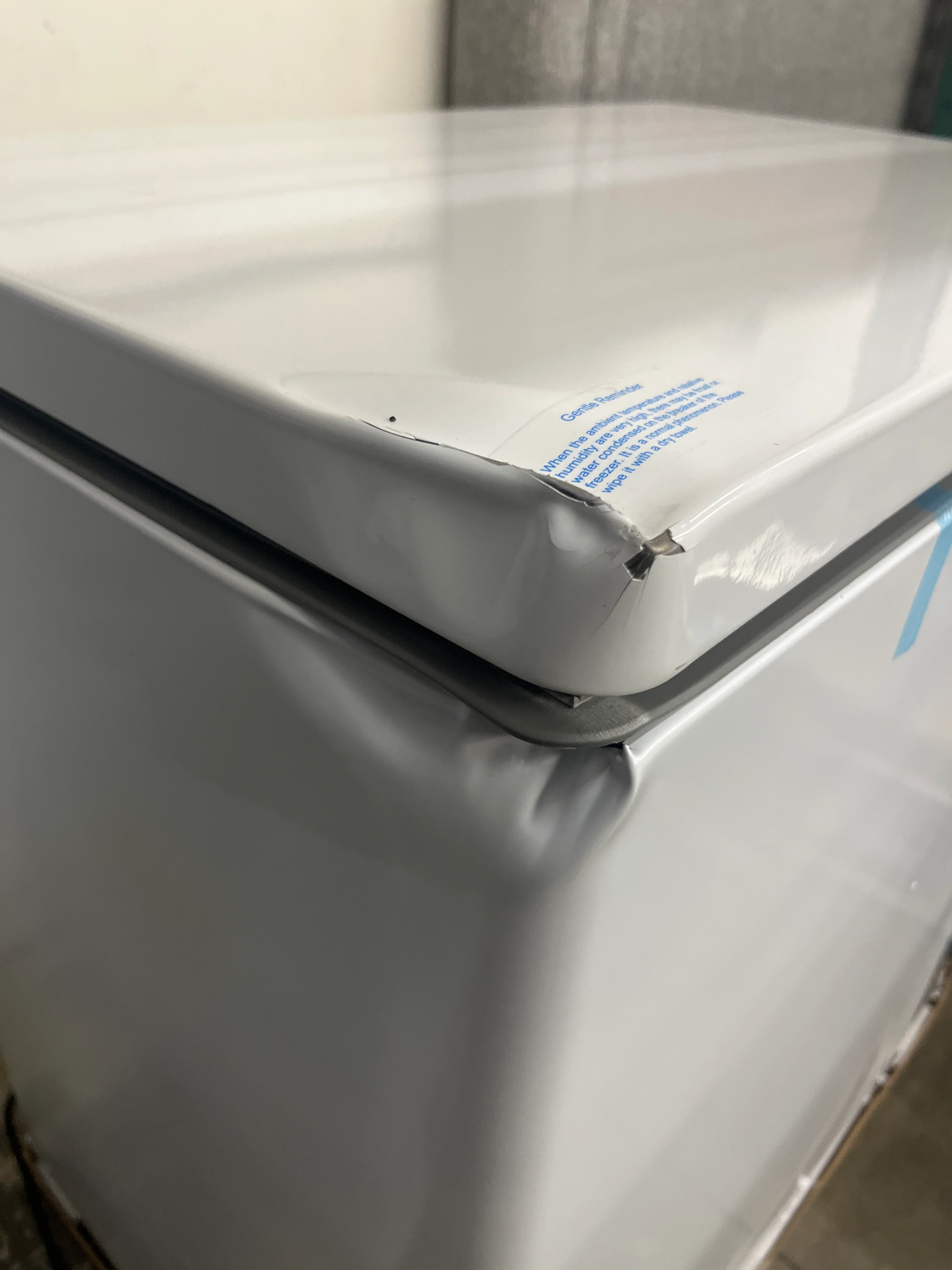NEW w/ dmg - Midea Convertible Chest Freezer with Interior LED Light, 7.0 cu ft - Retail $269 (Copy) - Image 3
