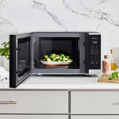 Panasonic 1.3CuFt Stainless Steel Countertop Microwave Oven NN-SC668S - Retail $149 - Image 2