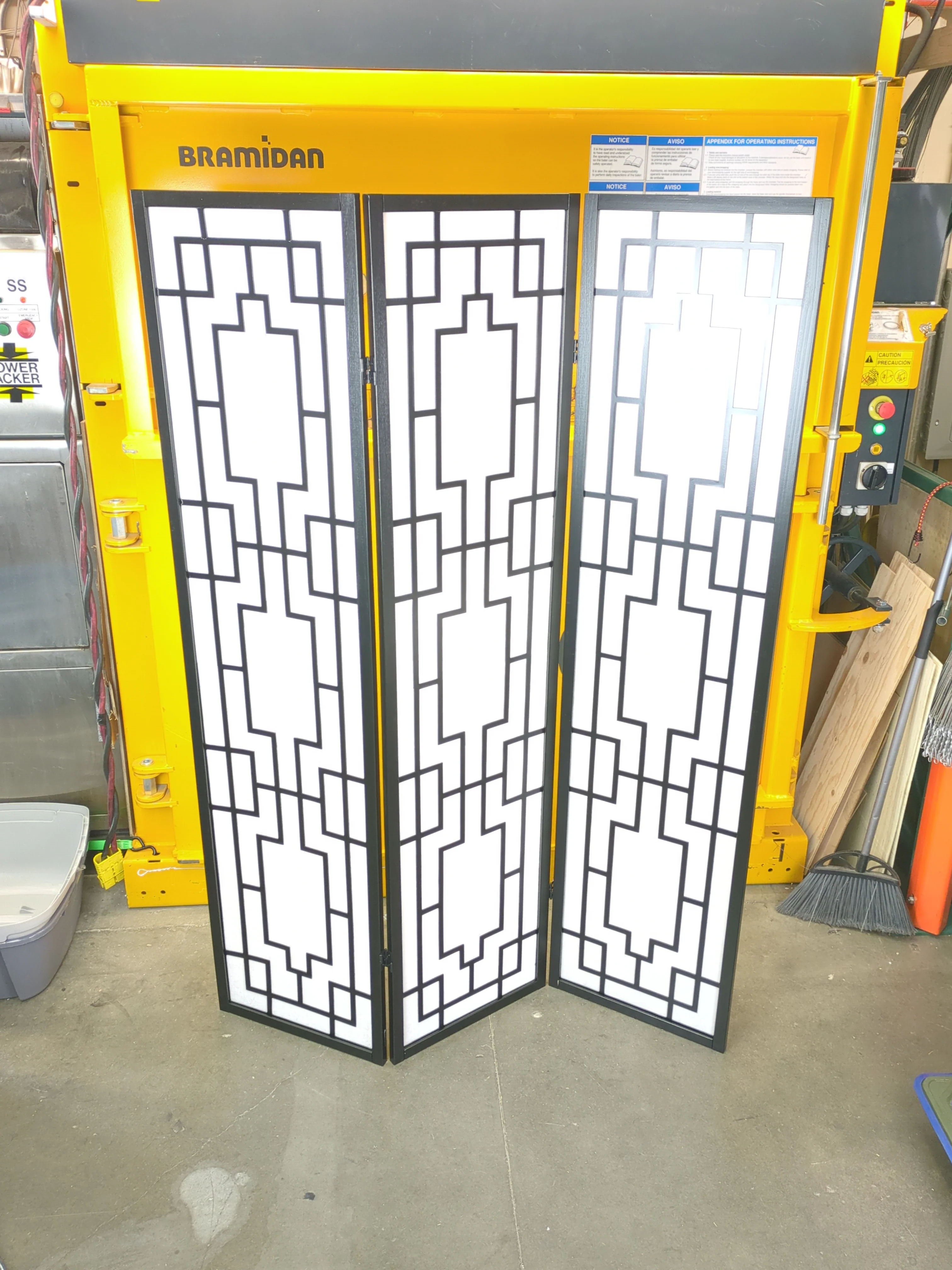 Roundhill Furniture Sudoku 3 Panel Room Divider Screen, Black - Retail $76 - Image 6
