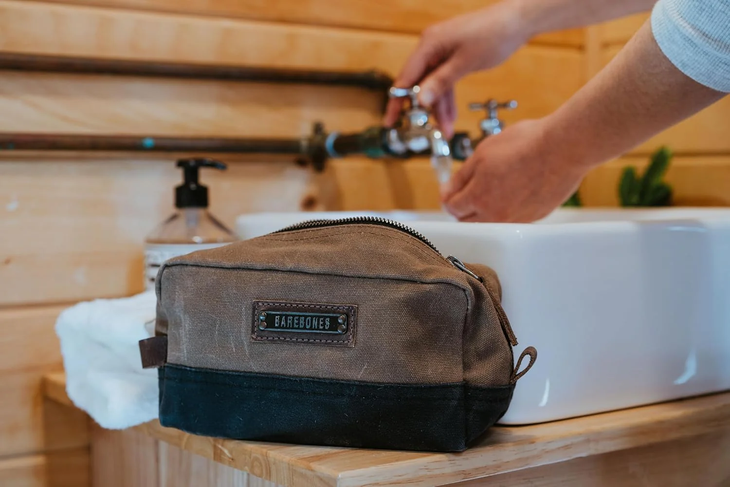 Barebones Neelum 3L Dopp Kit - Stylish Toiletry Bag for Travel Essentials, Water-Resistant and Durable Canvas Bag for Cosmetics and Personal Hygiene Items, Easy to Clean - Image 6
