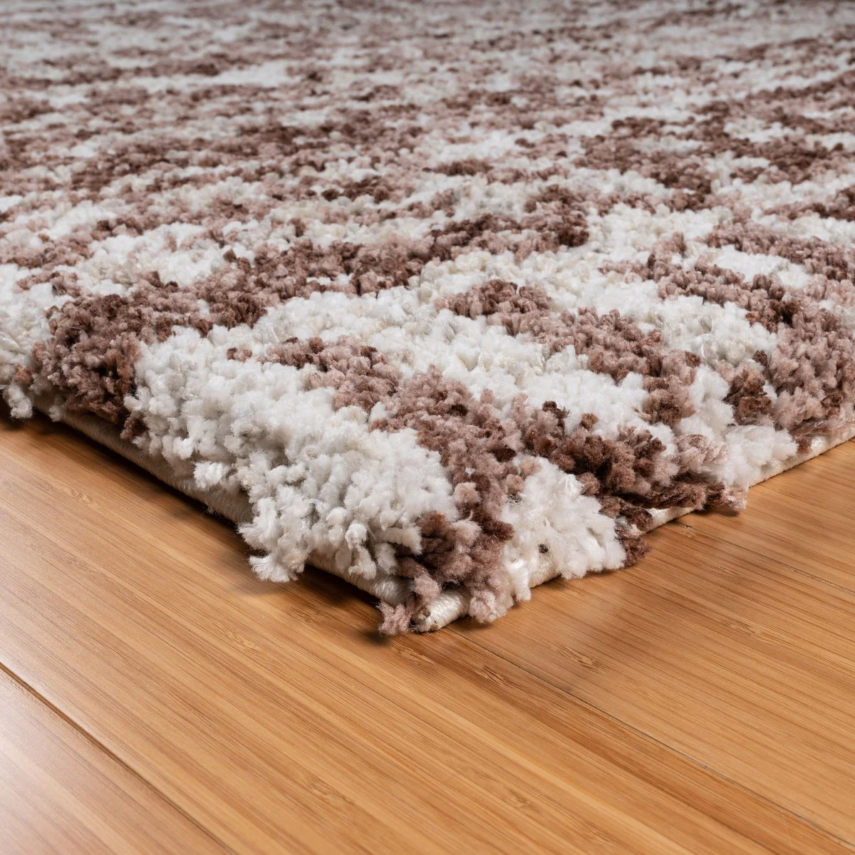 Thomasville Bali Cloud Plush Shag, Bailey Red, Rug Size: 7 ft. 10 in. x 10 ft. - Image 3