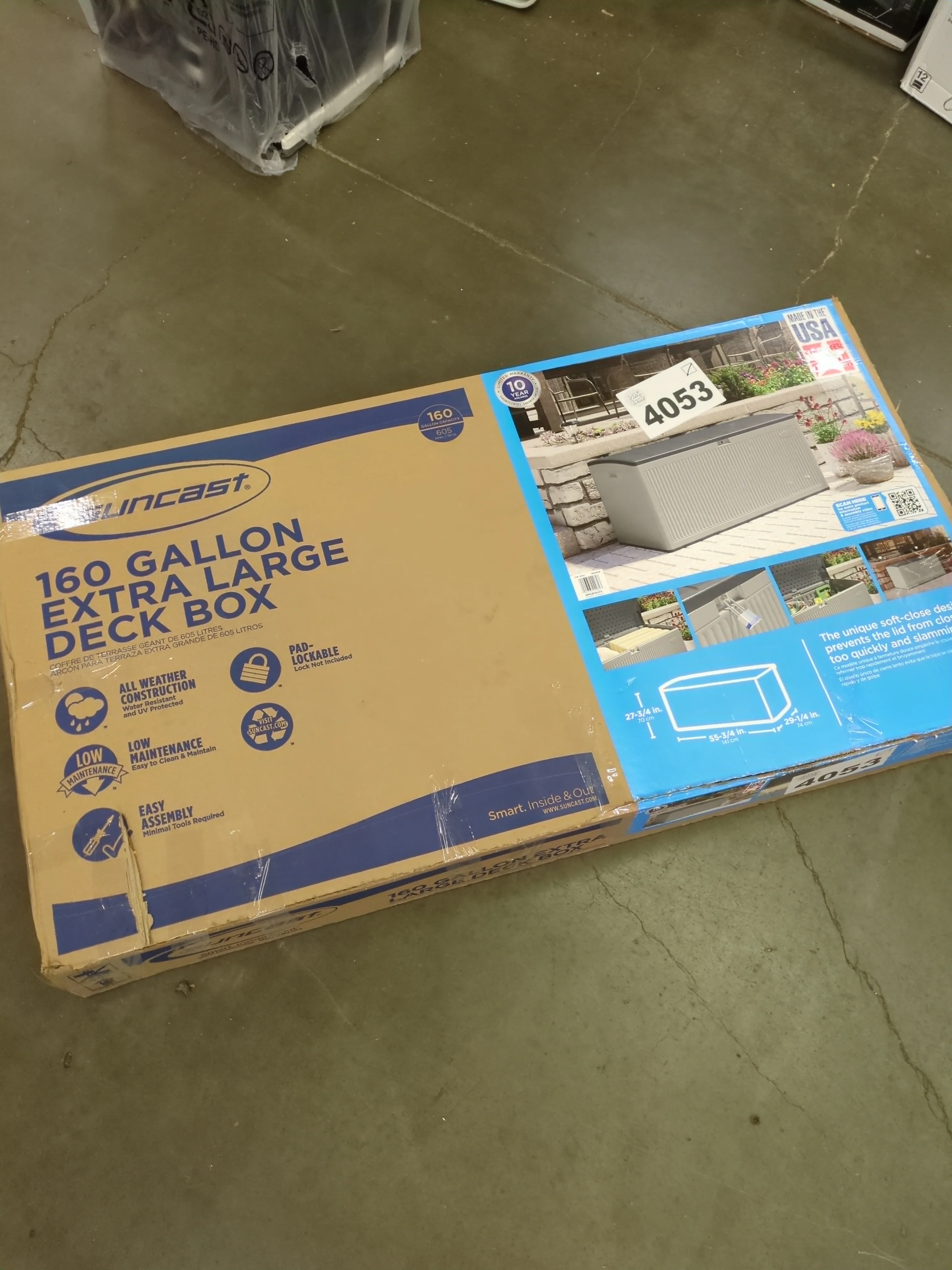 NEW - Suncast 160 Gallon Resin Deck Box