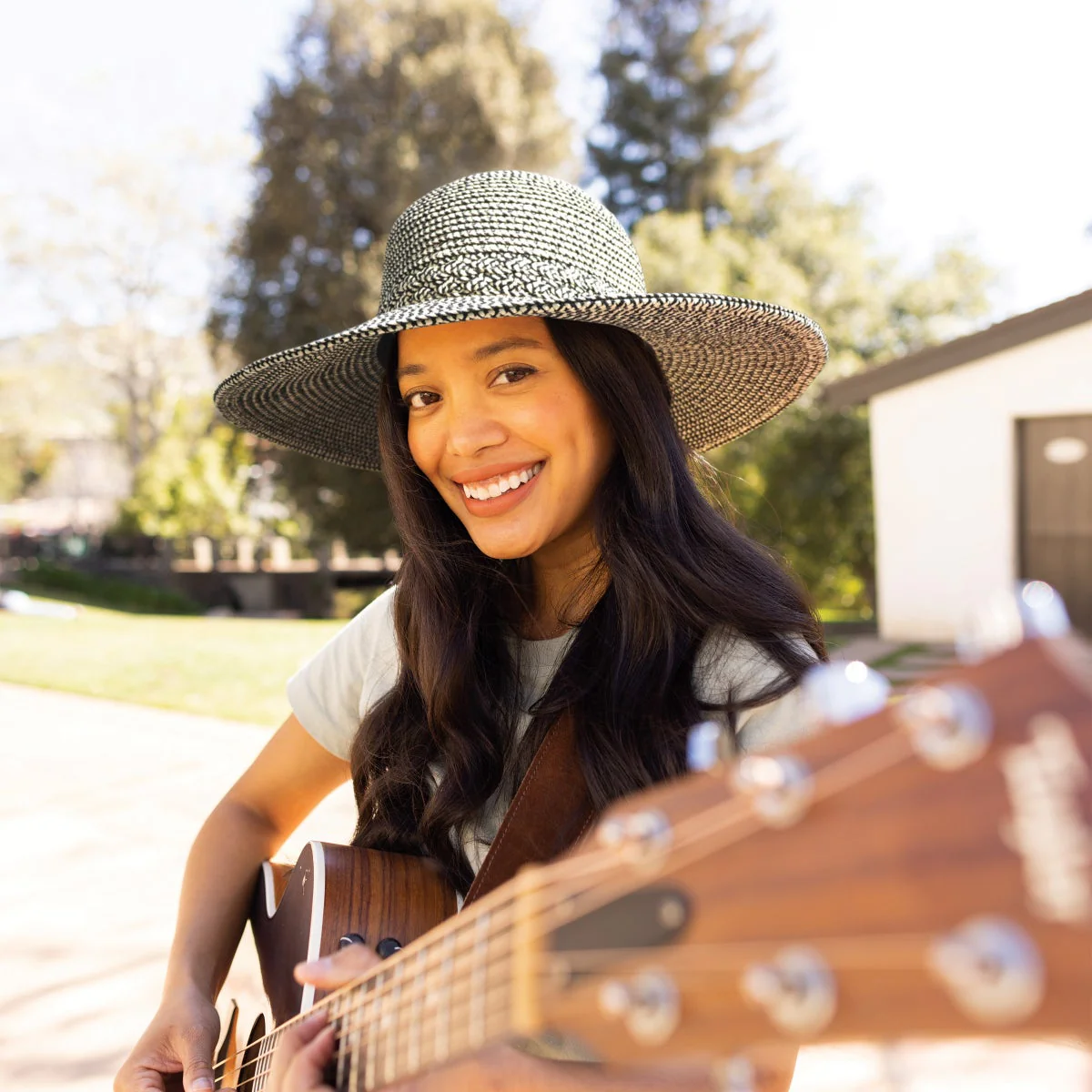 Sunday Afternoons Sun Hat - Image 2