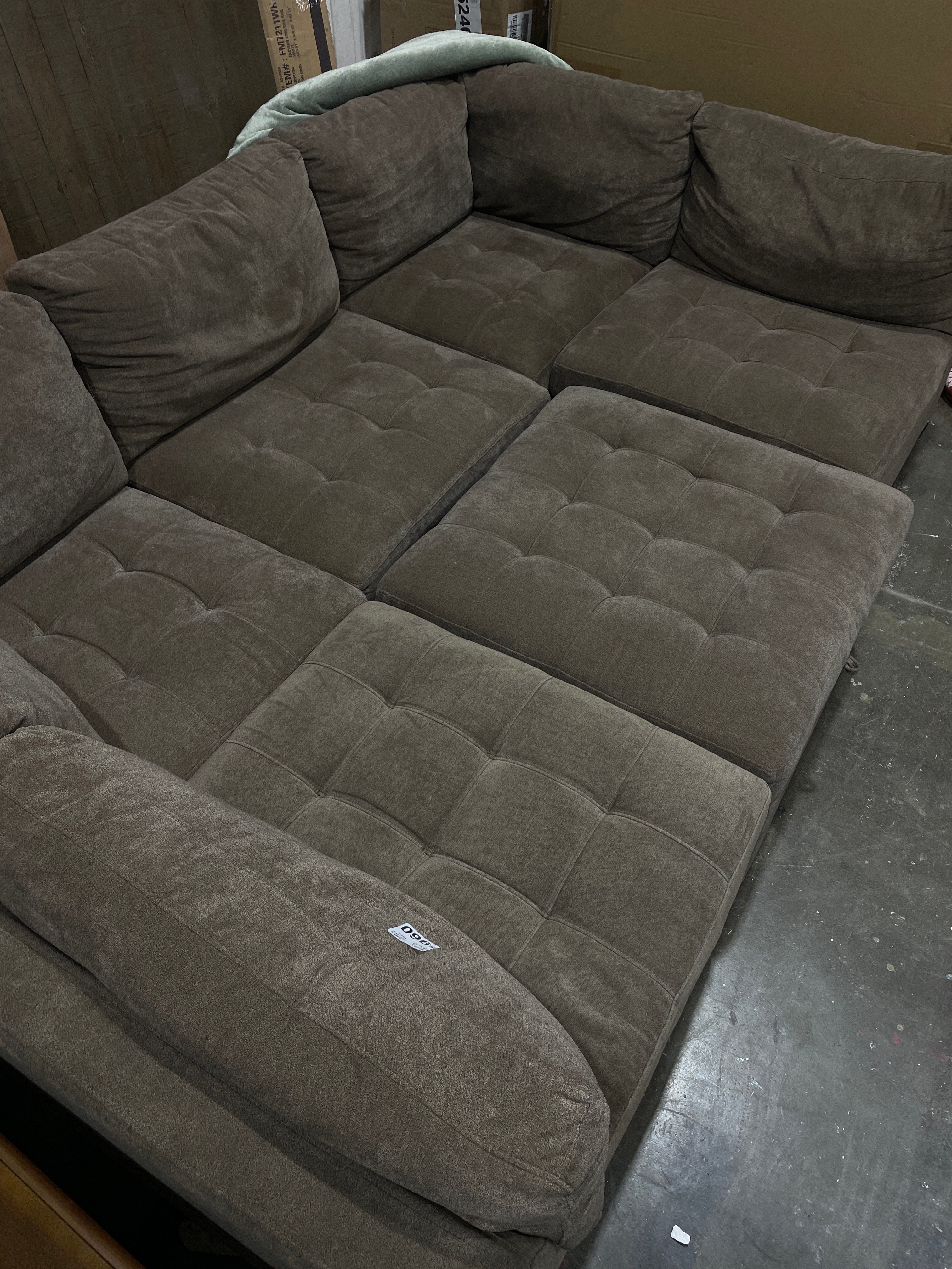 Thomasville Tisdale Fabric Sectional with Storage Ottoman - Brown - Image 4