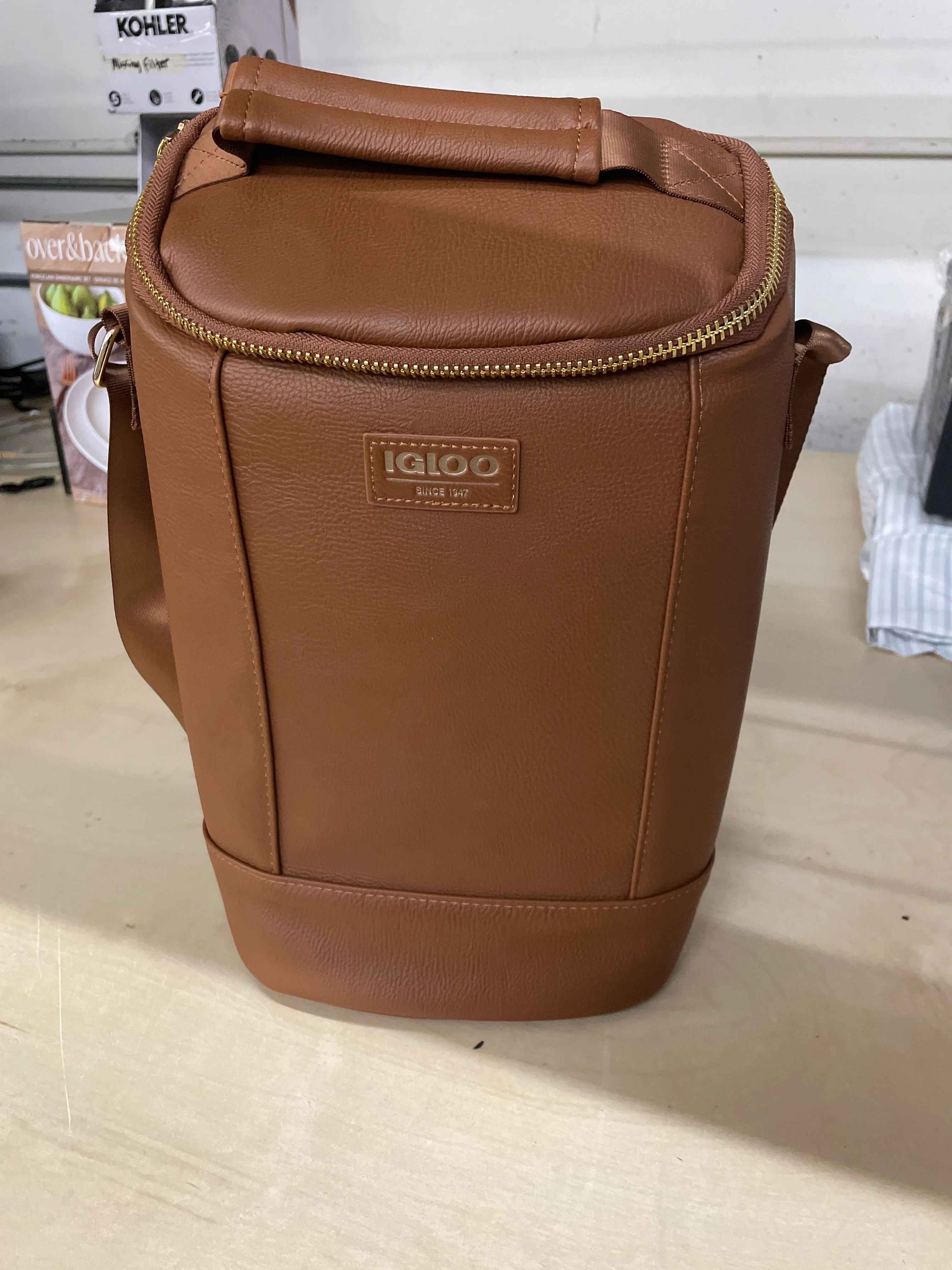 Igloo Beverage Tote - Retail $30 - Image 4